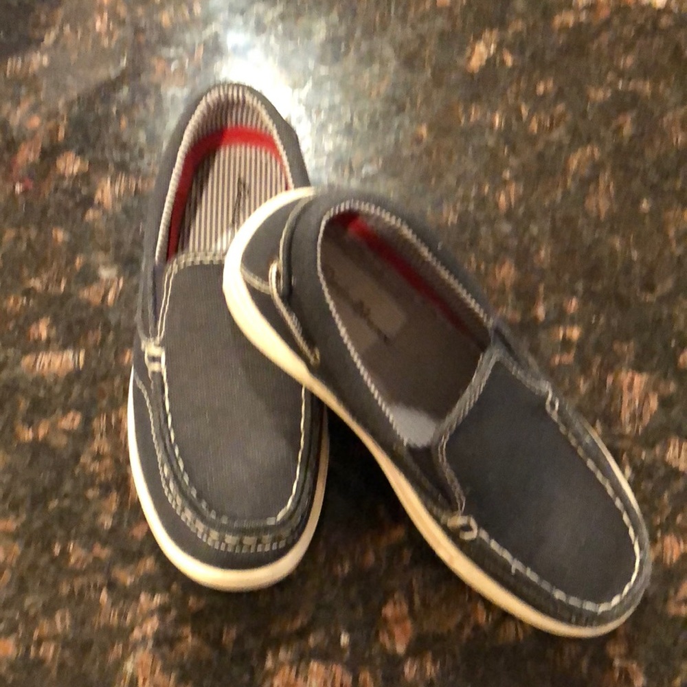 Eddie Bauer Slip ons